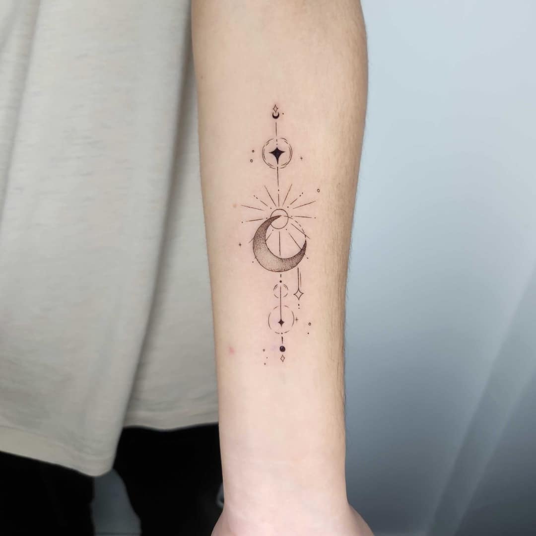 Fine Line Tattoo